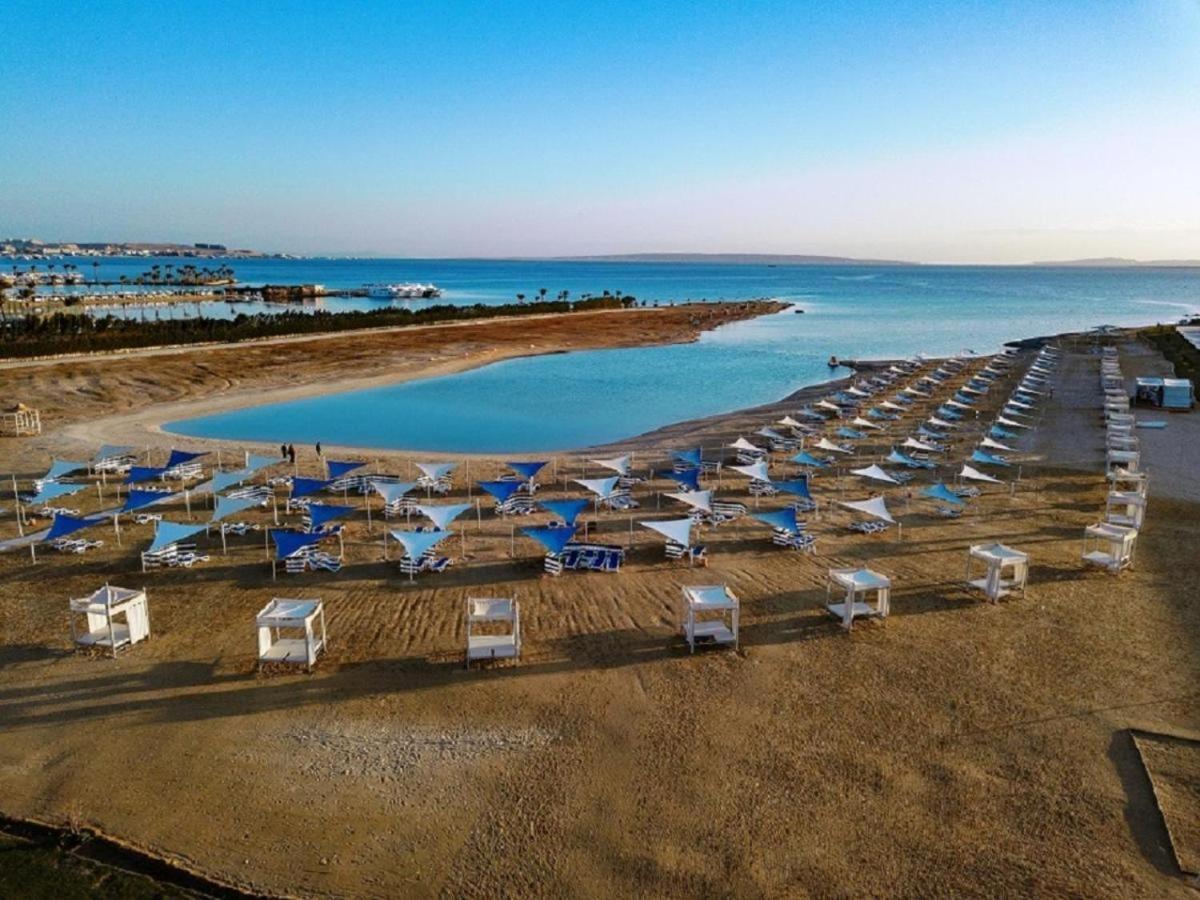 Premium Sea View 2 Bedrooms 2 Bathrooms Apartment Located Within Gravity Hotel & Aquapark Хургада Экстерьер фото